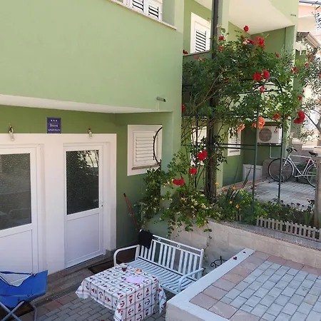Apartman Zajim *