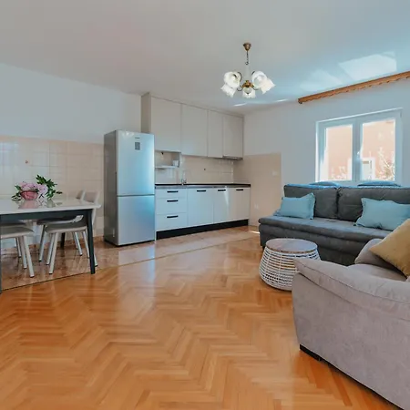 Apartman Zajim
