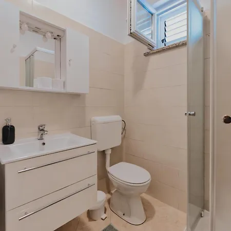 Zajim Apartman
