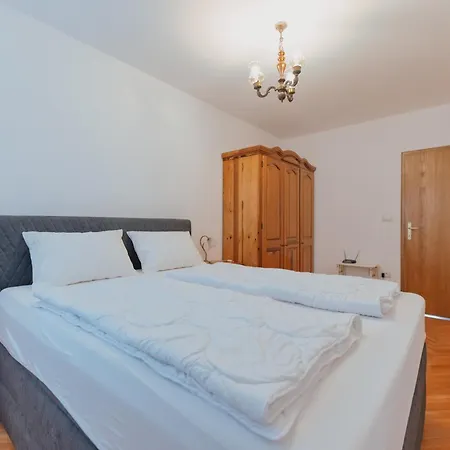 Zajim Apartman